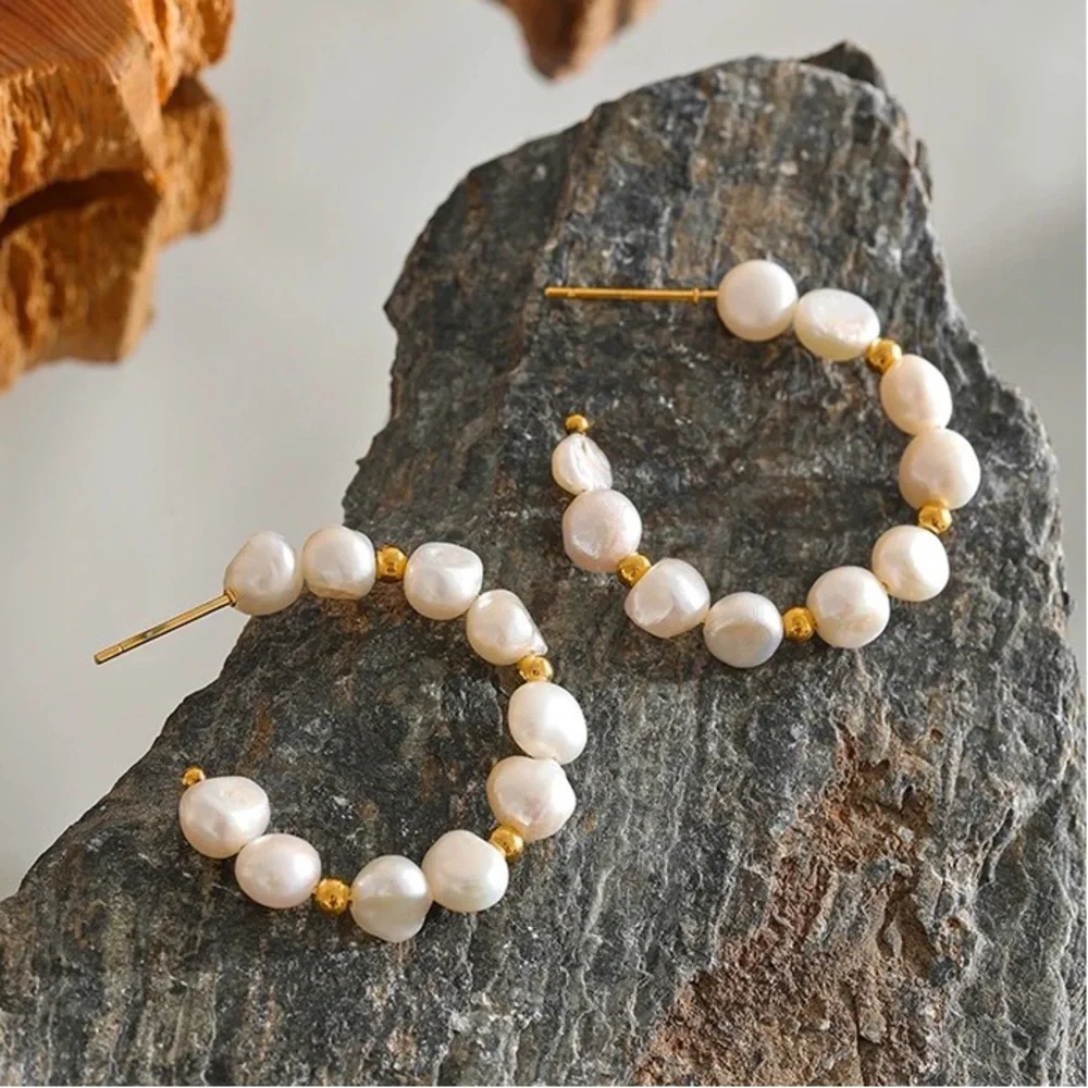 ◾️18k Gold Plated Natural Pearls Beads Hoop Earrings - Picture 3 of 12